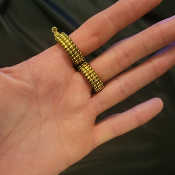 2 finger ring - Picture 3 of 6